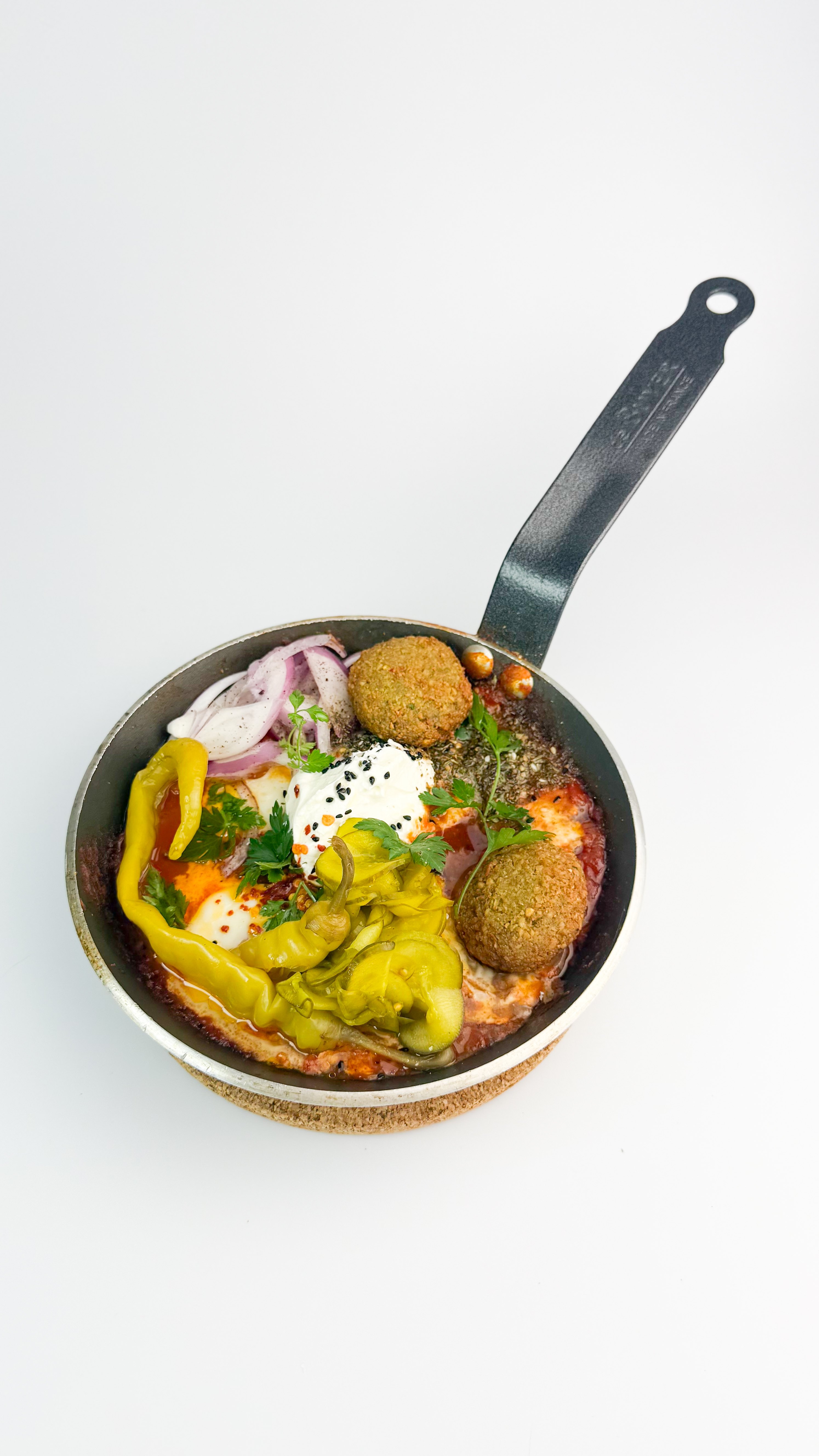 Szakszuka z Falafelem