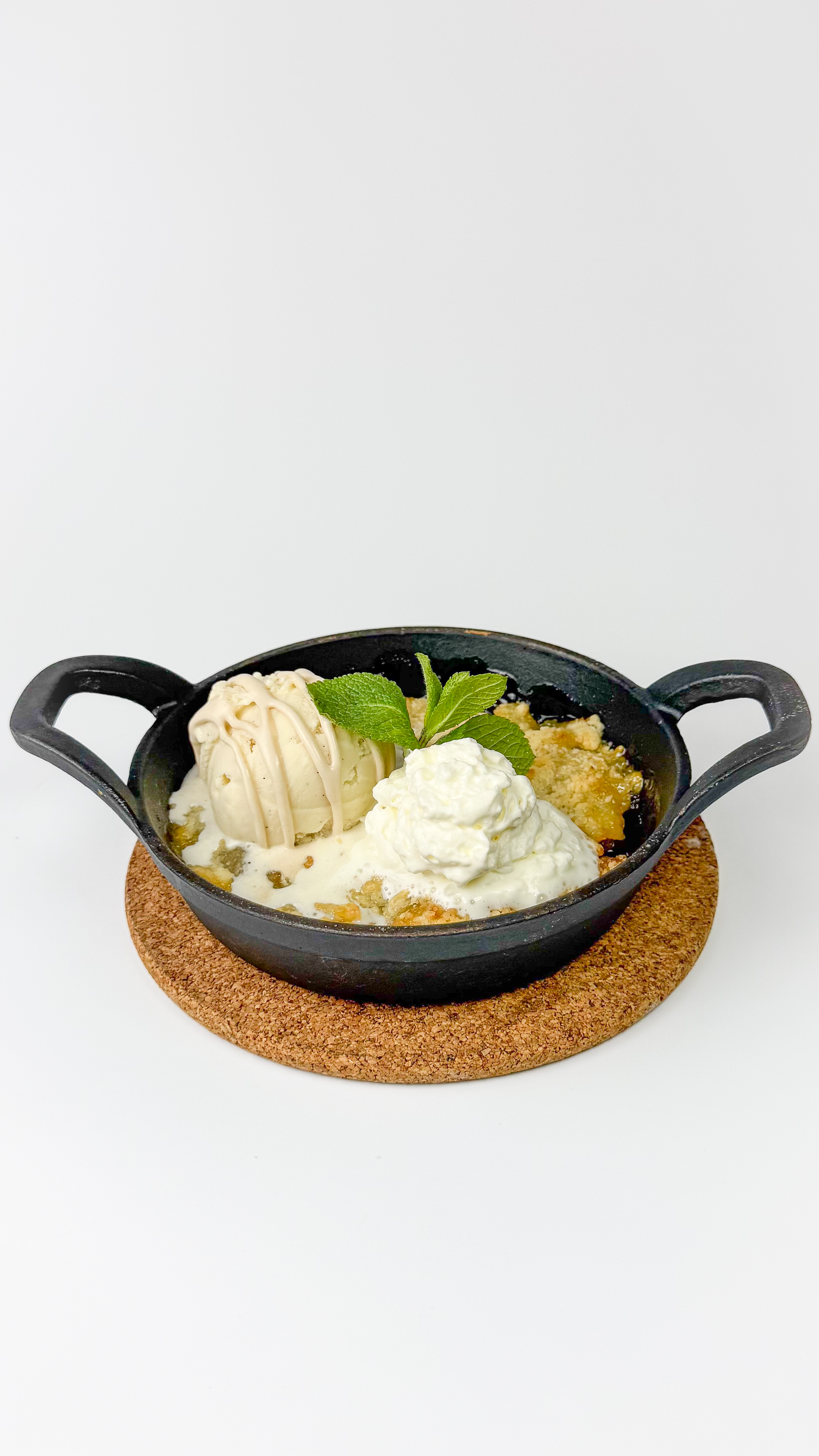 Szarlotka na Ciepło z Lodami